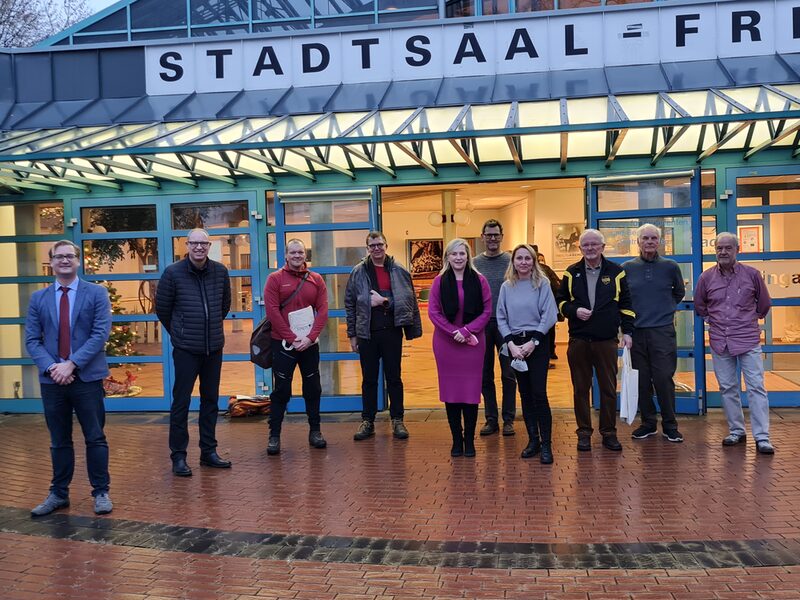 Im Stadtsaal Frechen zeichnete Bürgermeisterin Susanne Stupp nun die Gewinner der Aktion STADTRADELN aus.